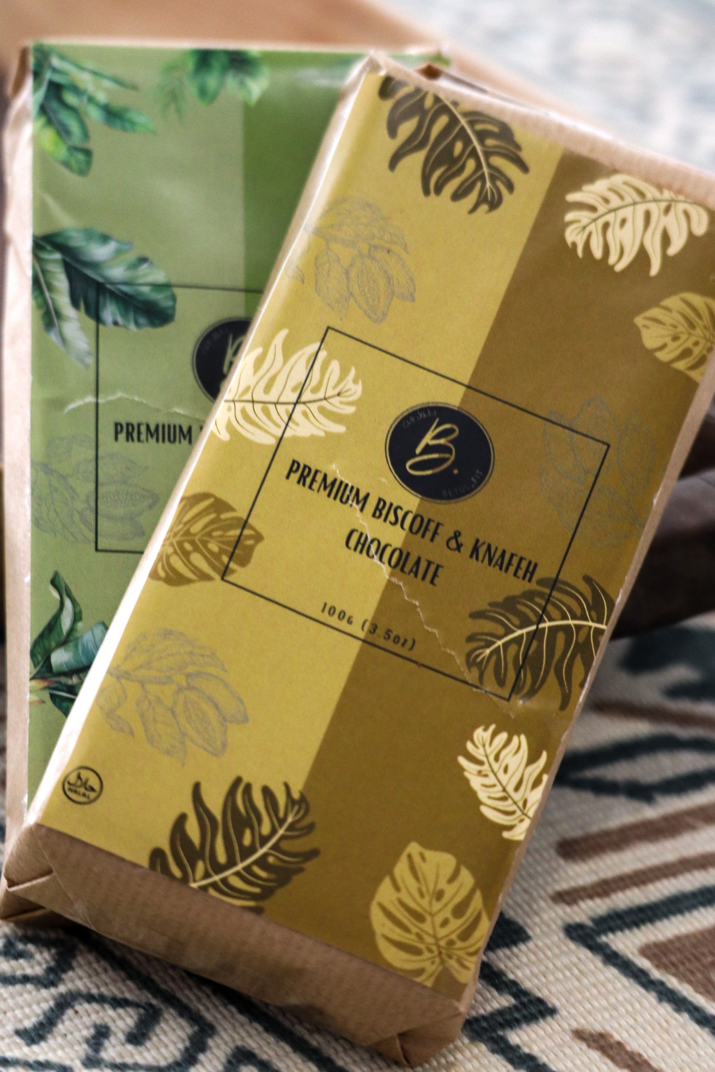 Premium Pistachio & Knafeh Chocolate Thick Base